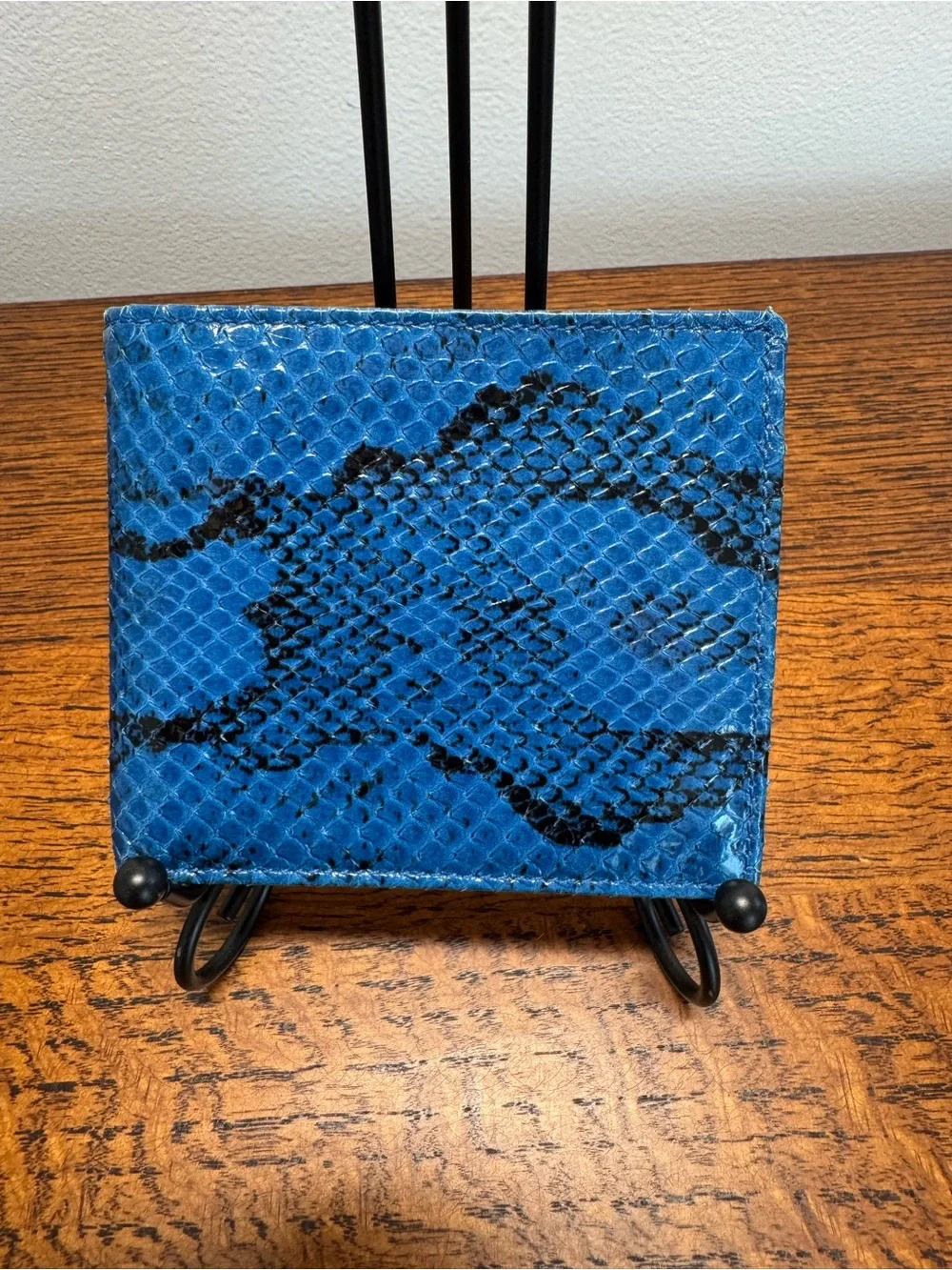 Gucci Blue Python Snakeskin Bi-Fold Card Wallet w/COA and box